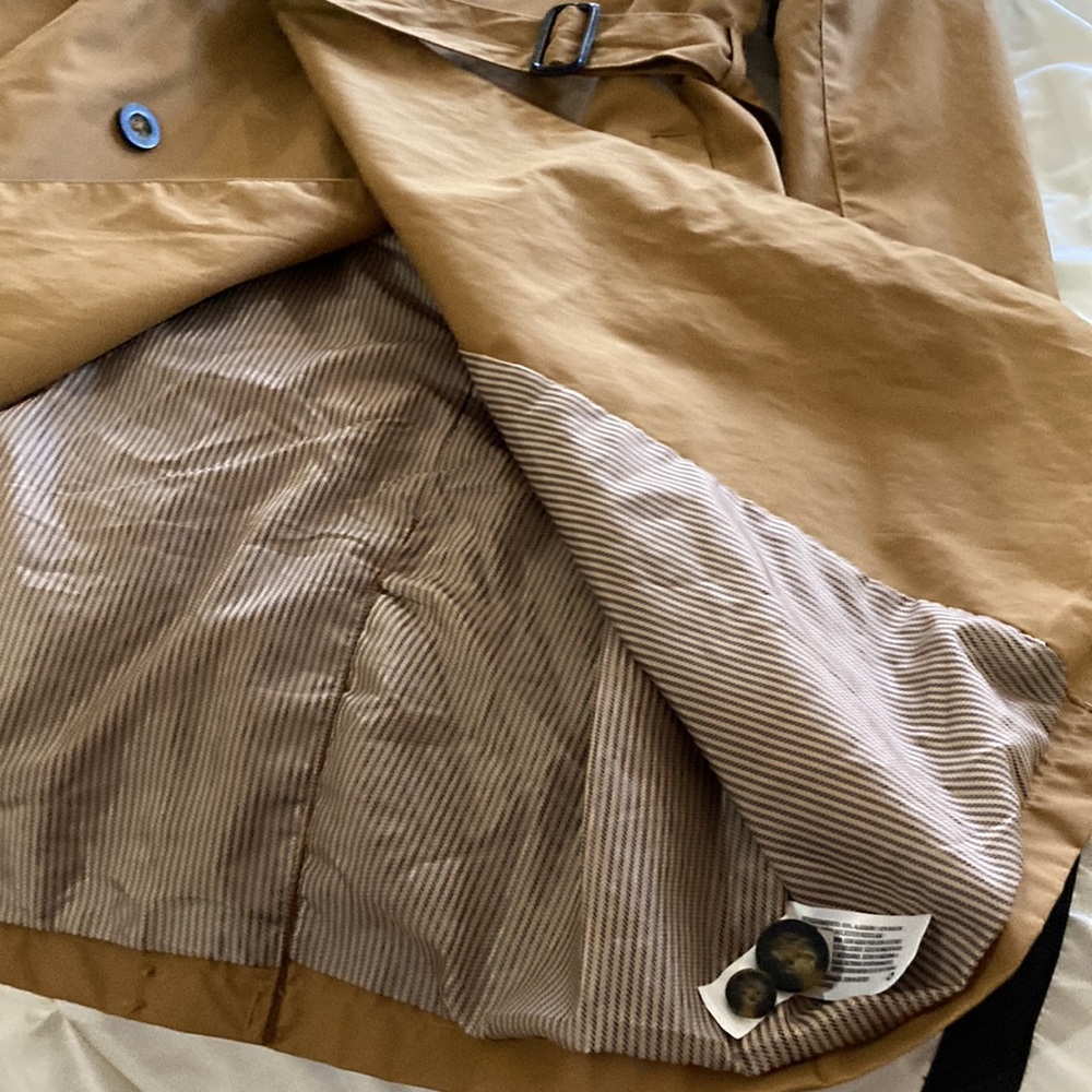 Women’s Trench Coat, new w/o tags. XS but Fits like size Small. - Picture 5 of 9